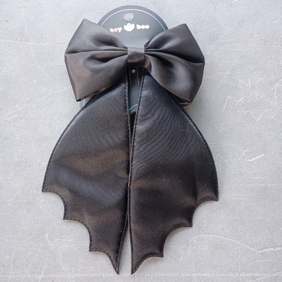 goth Accessories - 2/$10 Gothic Black Satin Bow with Bat Wing Tails